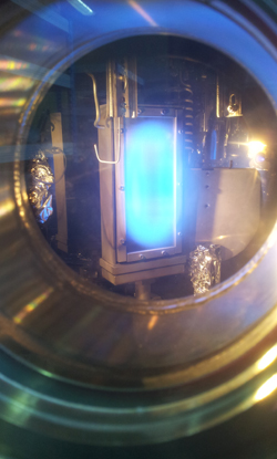 Работа планарных протяженных магнетронов со сбалансированной магнитной системе в вакуумной напылительной установке ZENIT Работа планарных протяженных магнетронов со сбалансированной магнитной системе в вакуумной напылительной установке ZENIT